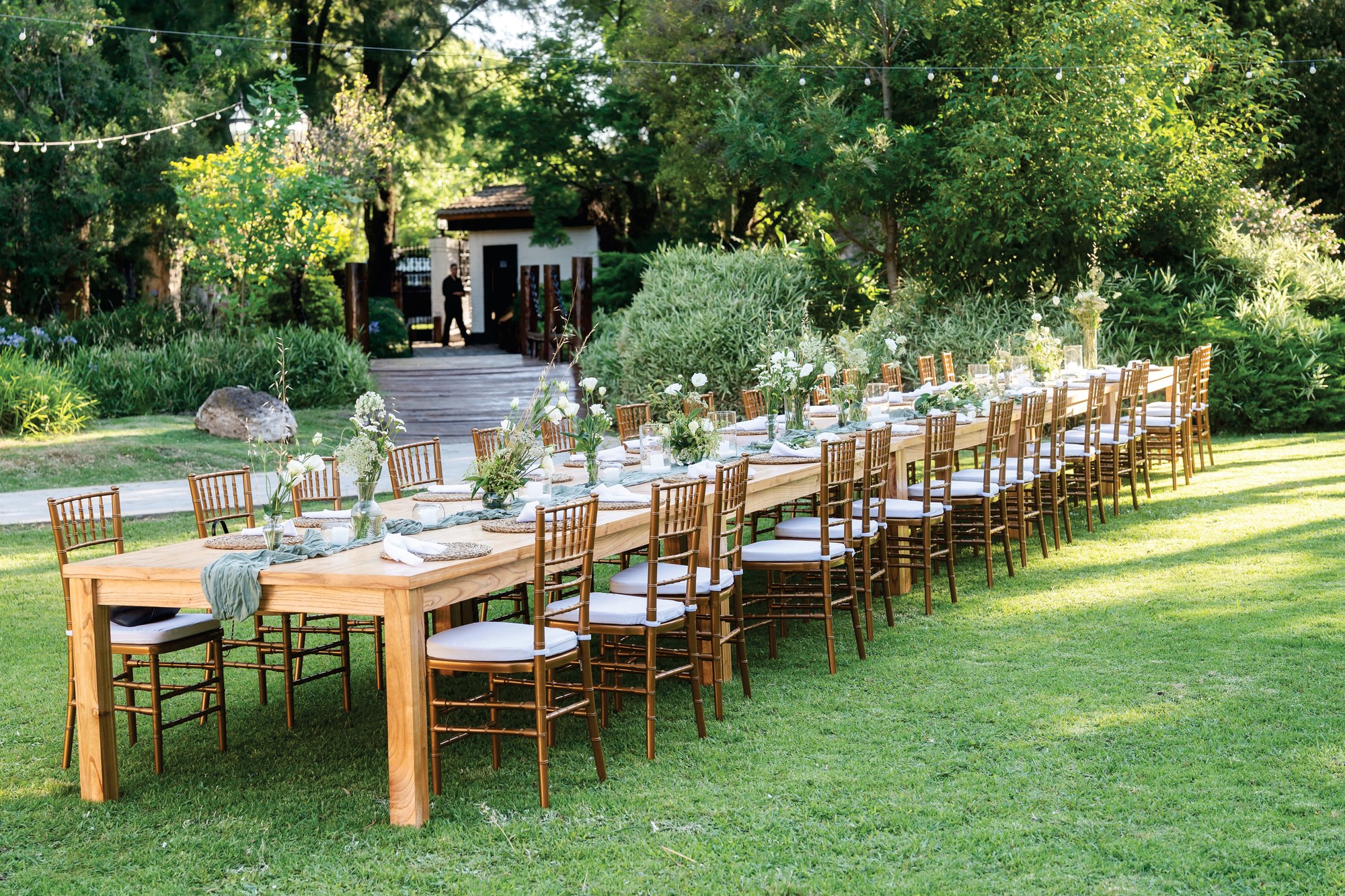 Mesa de banquete exterior al aire libre